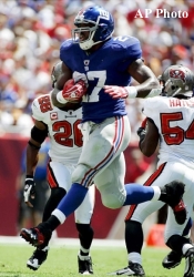 Jacobs Goes In For The Touchdown